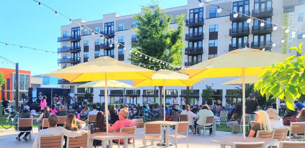 20230630_184148-outdoor-concerts-1536x747